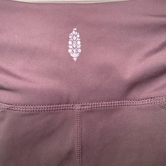 Free People Movement Cropped Capri Leggings Brown Large - Picture 3 of 10